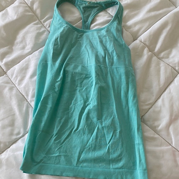 Lululemon tank size 4-teal - Picture 2 of 2
